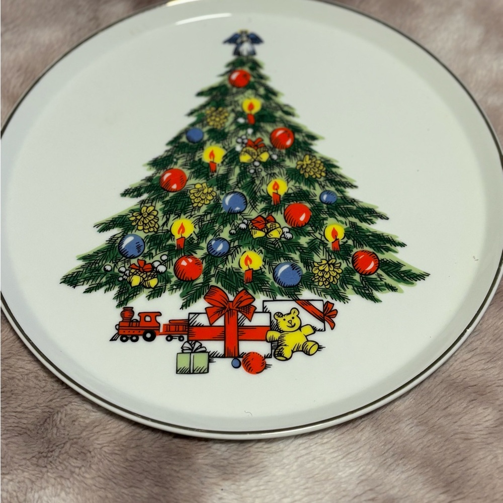 Jamestown China Christmas Treasure Plate Japan Tree Train TeddyBear
